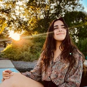 Meet your Posher, Sara-maude